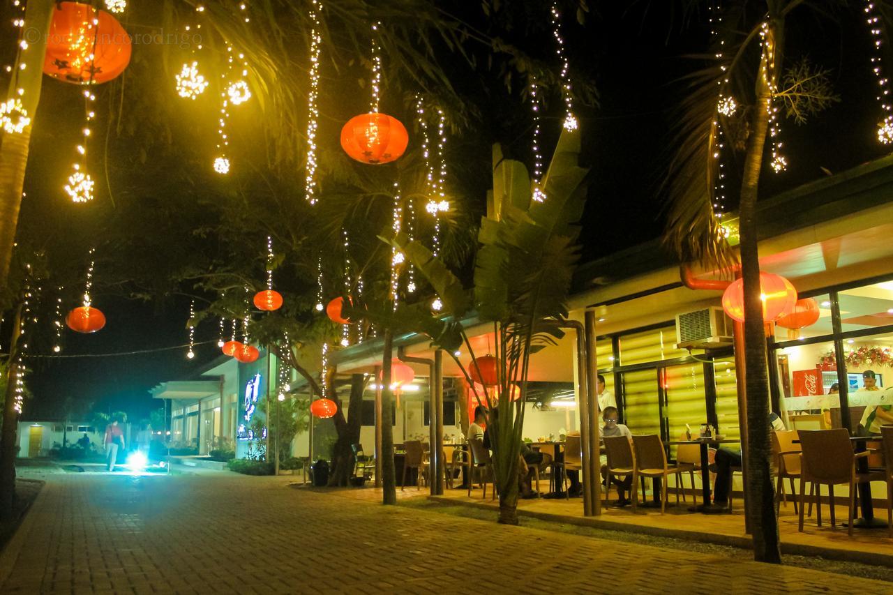 Seasons Hotel And Convention Center San Jose  Buitenkant foto