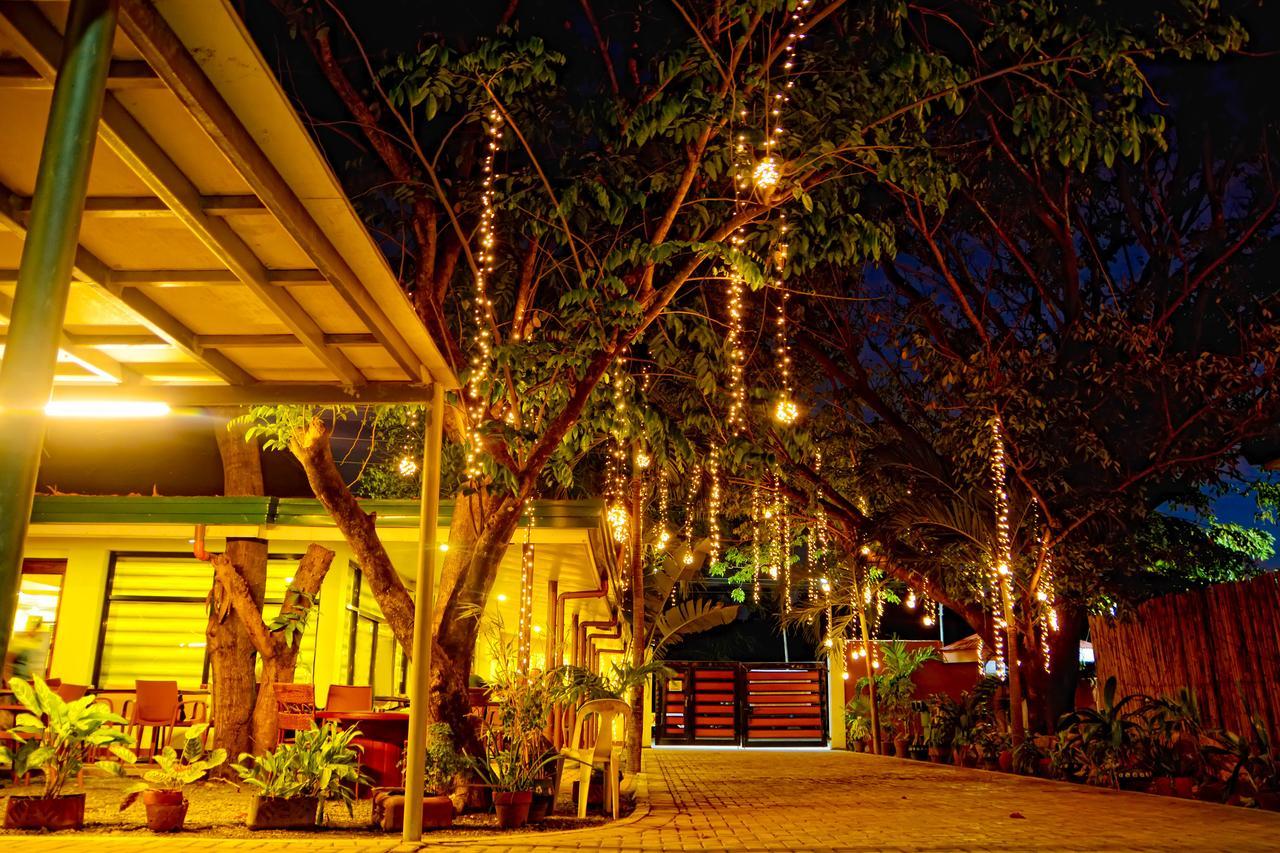 Seasons Hotel And Convention Center San Jose  Buitenkant foto